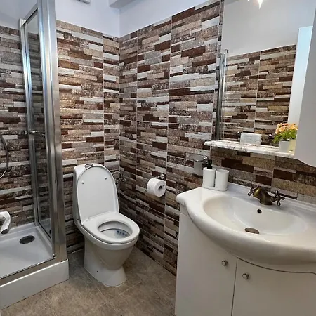 Centrally Located With Spacious Terrace Apartament Bucureşti