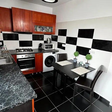 Apartmán Centrally Located With Spacious Terrace *