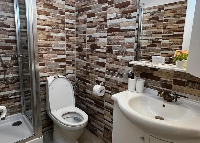 Centrally Located With Spacious Terrace Apartament Bucureşti