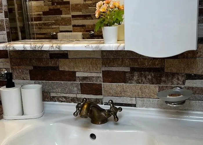 Centrally Located With Spacious Terrace * Bucureşti